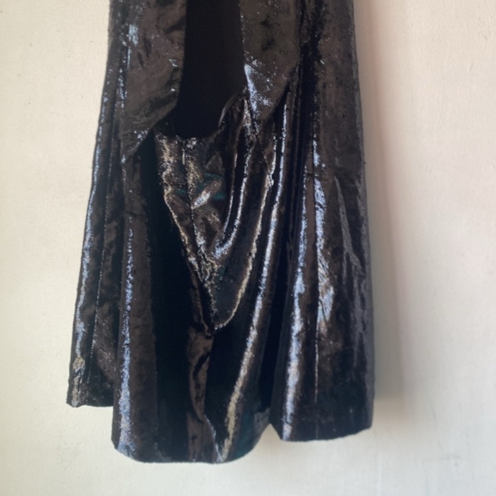 Zara L Shimmer Velvet Backless Dress - Picture 13 of 16